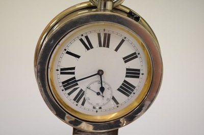 Lot 85 - George V silver-mounted capstan pocket watch inkwell with castellated edge