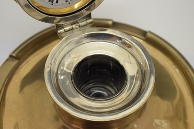 Lot 85 - George V silver-mounted capstan pocket watch inkwell with castellated edge
