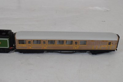 Lot 375 - Hornby - Boxed 'Flying Scotsman' 00 gauge electric train set
