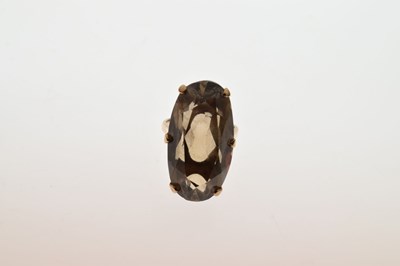 Lot 86 - 1970s smoky quartz 9ct gold ring