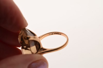 Lot 86 - 1970s smoky quartz 9ct gold ring