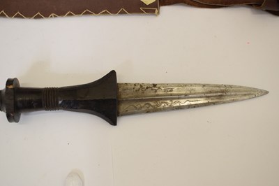 Lot 481 - Double edged African dagger and 'commando'-type dagger