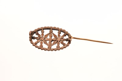 Lot 23 - Georgian rose-cut diamond oval brooch