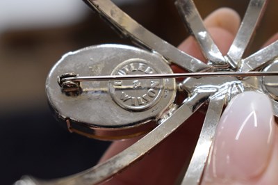 Lot 171 - Butler & Wilson - Large vintage spider brooch