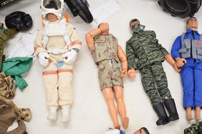 Lot 422 - Ten 1990s Hasbro Action Man figures and accessories