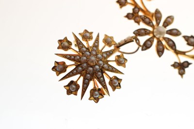 Lot 41 - Edwardian pearl yellow gold pendant necklace