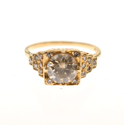 Lot 1 - Diamond yellow metal ring, the central round brilliant cut diamond weighing approx. 1.50 carats