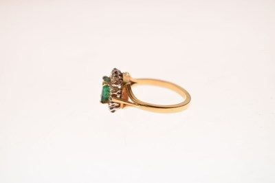 Lot 19 - Unmarked yellow metal, emerald and diamond cluster ring