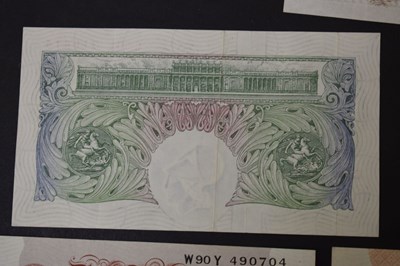 Lot 178 - George V £1 Treasury note and four Bank of England banknotes