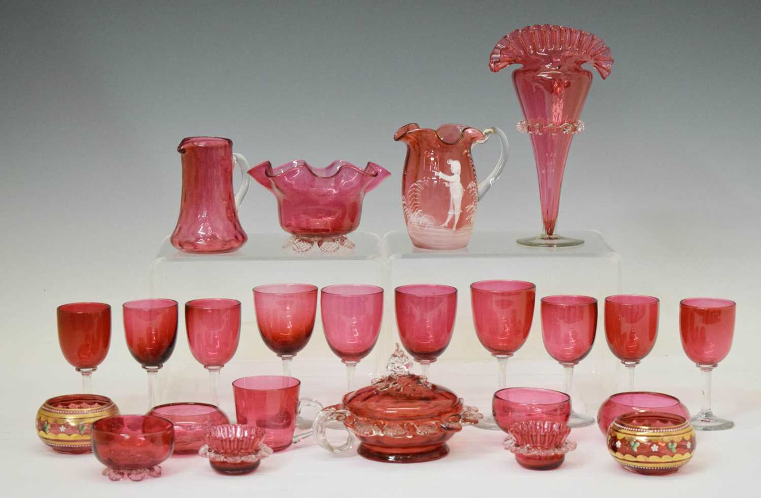 Lot 576 - Assorted cranberry glass