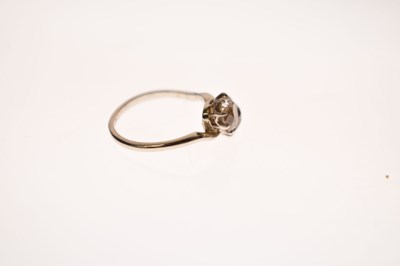 Lot 4 - Diamond 18ct white gold and platinum set two stone diamond ring of crossover design