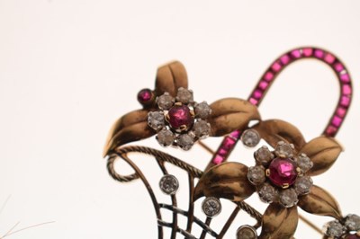 Lot 37 - Ruby and diamond giardinetto brooch
