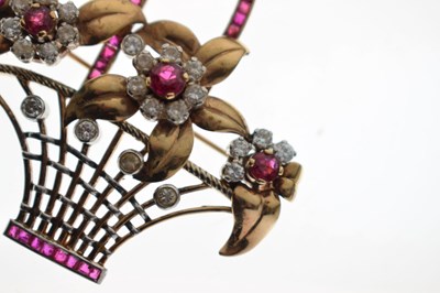 Lot 37 - Ruby and diamond giardinetto brooch