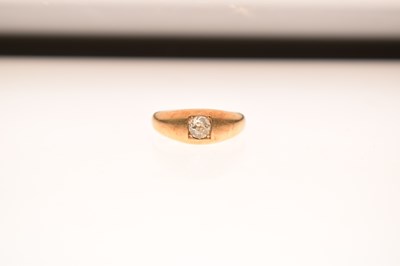 Lot 3 - Gents 18ct gold and diamond ring