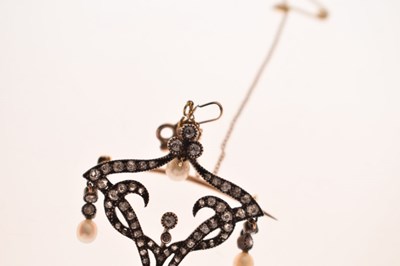 Lot 30 - Art Nouveau early 20th century diamond and pearl brooch