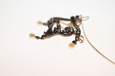 Lot 30 - Art Nouveau early 20th century diamond and pearl brooch