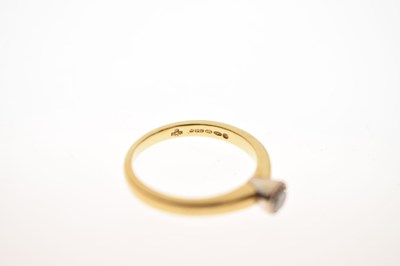 Lot 4 - Diamond single stone 18ct gold ring