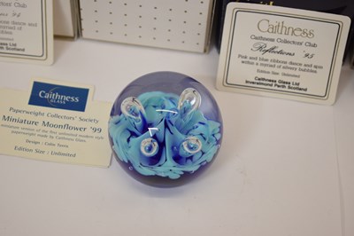Lot 571 - Collection of twenty Caithness glass paperweights
