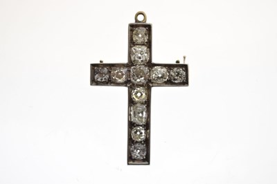 Lot 17 - Victorian diamond cross pendant brooch