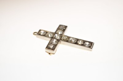 Lot 17 - Victorian diamond cross pendant brooch