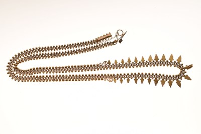 Lot 40 - Victorian unmarked yellow metal acorn fringed necklace