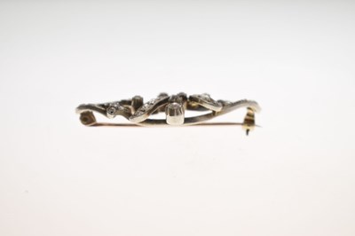 Lot 20 - Early 20th century Belle Epoque diamond brooch