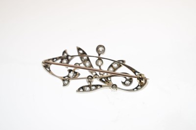 Lot 20 - Early 20th century Belle Epoque diamond brooch