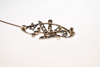 Lot 20 - Early 20th century Belle Epoque diamond brooch