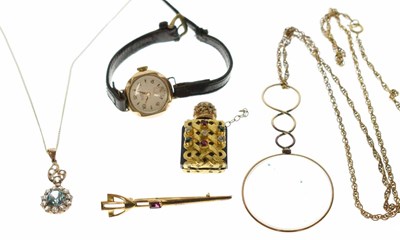 Lot 196 - Collection of yellow metal, gold coloured, and gold plated costume jewellery