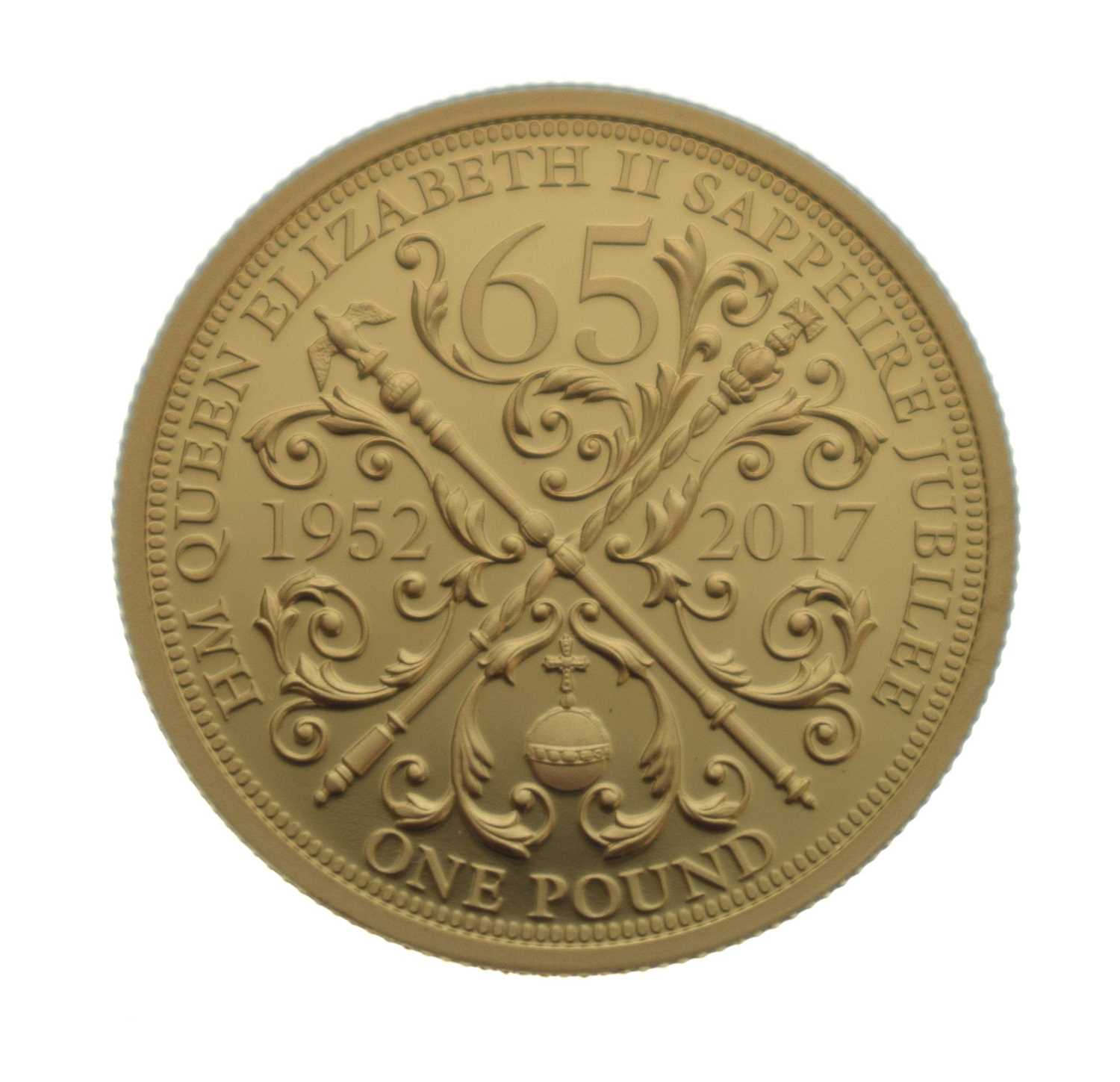 Lot Bailiwick of Guernsey - Elizabeth II gold proof one pound coin, 2017