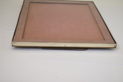 Lot 161 - George V silver mounted easel photograph frame with pink shagreen mount