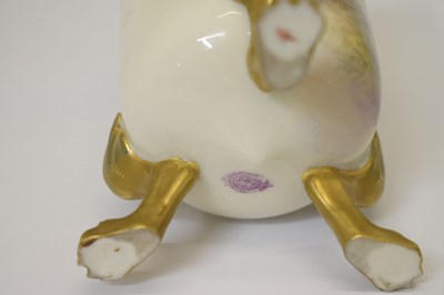 Lot Harry Davis for Royal Worcester