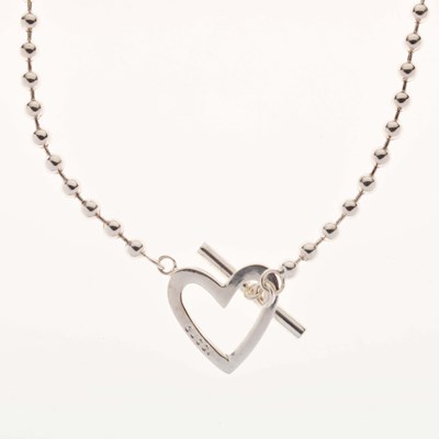 Lot 205 - Gucci-style silver beaded necklace