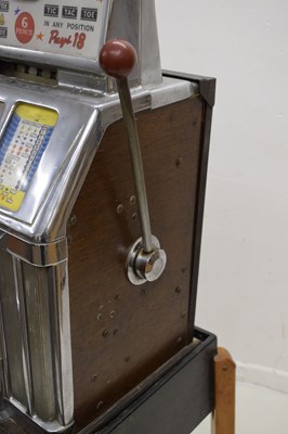 Lot 250 - Early 1960s Jennings 'Governor' one-arm bandit 'tic-tac-toe' slot or fruit machine