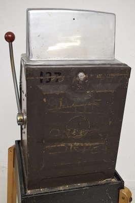 Lot 250 - Early 1960s Jennings 'Governor' one-arm bandit 'tic-tac-toe' slot or fruit machine