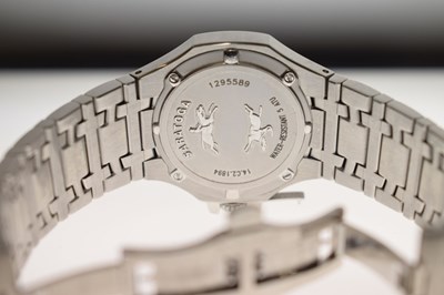 Lot Concord - Saratoga diamond-set stainless steel bracelet watch, ref. 14.C2.1894