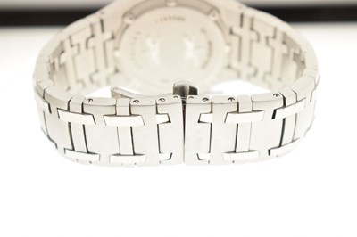 Lot Concord - Saratoga diamond-set stainless steel bracelet watch, ref. 14.C2.1894