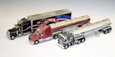 Lot 470 - Collection of Franklin Mint precision 1:32 scale diecast model vehicles