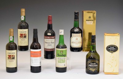 Lot 499 - Collection of sherry and white port