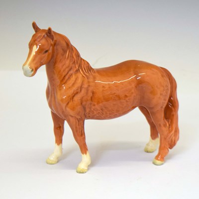 Lot 542 - Beswick - Pinton chestnut horse