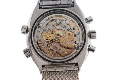 Lot Omega - Flightmaster stainless steel chronograph bracelet watch, ref. 145.036