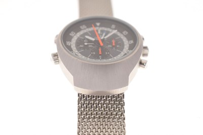 Lot Omega - Flightmaster stainless steel chronograph bracelet watch, ref. 145.036