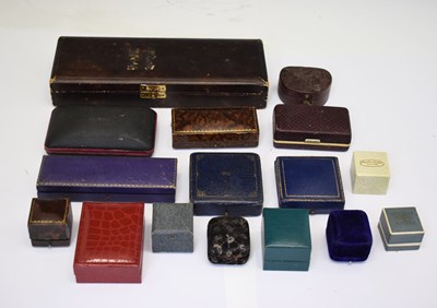 Lot 209 - Collection of vintage and modern jewellery cases, watch boxes, etc