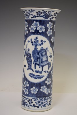 Lot Chinese porcelain blue and white sleeve vase