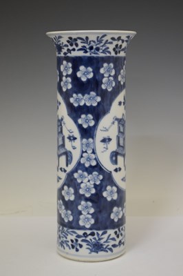 Lot Chinese porcelain blue and white sleeve vase