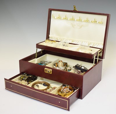 Lot 211 - Collection of costume jewellery to include silver earrings, coin charm bracelet, etc.