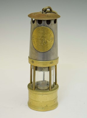 Lot 379 - Hailwood & Ackroyd Ltd (Morley, Leeds) - Approved Miner's Lamp, Type 01