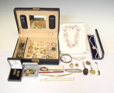 Lot 223 - Collection of costume jewellery to include Victorian gold plated lockets, silver jewellery, etc