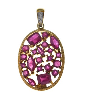 Lot 131 - Gemporia - Ruby multi-stone 9ct gold pendant