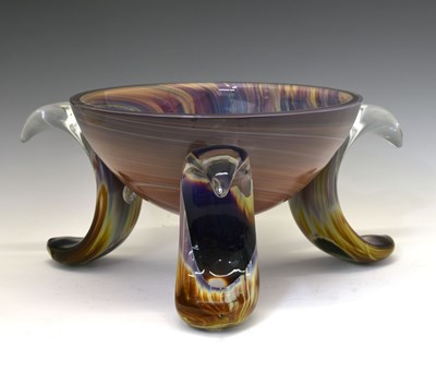 Lot 434 - Dino Rosin (b. 1948) - Contemporary Italian Murano 'Ikebana' Calcedonia (Chalcedony) glass bowl